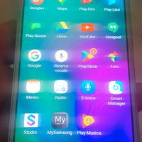 Smarphone Samsung piccolo Nuovo