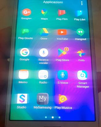Smarphone Samsung piccolo Nuovo