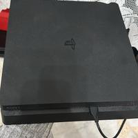 ps4 slim come nuova e due joypad