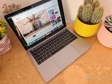 Apple MacBook Pro 13 2017 8GB 512 GB Touch Bar