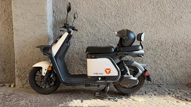 Scooter elettrico 125 y1S pro Yadea