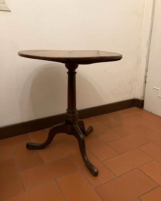 Tavolino in legno