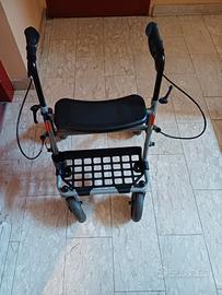 Deambulatore rollator pieghevole a 4 ruote
