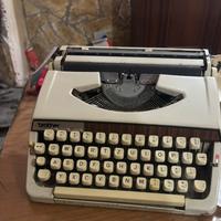 Macchina Da Scrivere BROTHER DELUXE 900