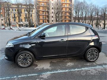 Lancia Ypsilon GPL