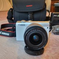 Canon EOS M200 mirrorless