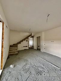 Nuovo quadrivano con terrazza e posto auto