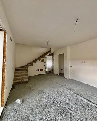 Nuovo quadrivano con terrazza e posto auto