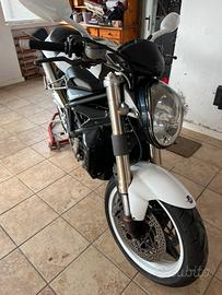 Mv Augusta Brutale 910