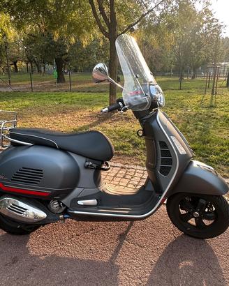 Vespa 300 Hpe Super Sport (10/2021) - Grigio opaco