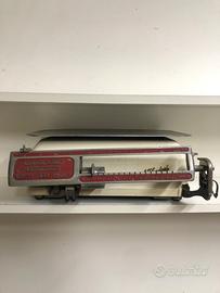 Bilancia per collezionisti ed amatori