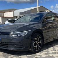 Volkswagen Golf 8 Life 2.0 TDI 116CV