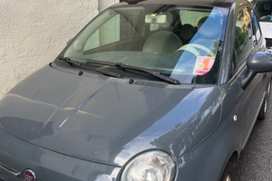 Fiat 500 vecchia ma perfettamente funzionante