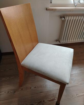 4 sedie in legno ed  alcantara