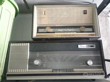 Due radio d'epoca 