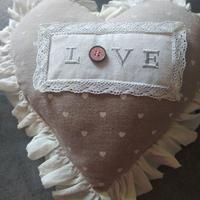 cuscino shabby chic a forma di cuore, come nuovo