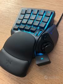 Razer Tartarus V2 tastiera + Tappetino Razer free