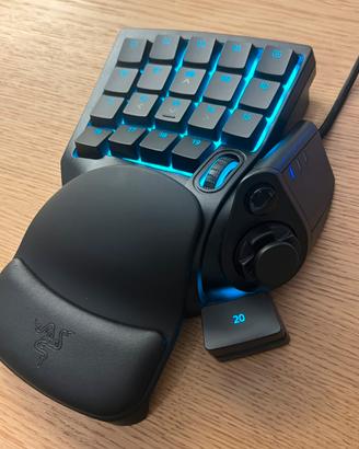 Razer Tartarus V2 tastiera + Tappetino Razer free