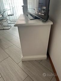 Mobile tv in legno bianco