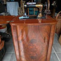 Macchina da cucire HELVETIA Vintage Arredo Antico