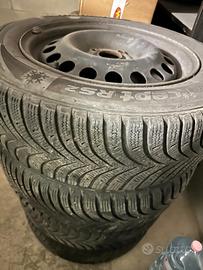 Gomme invernali con cerchi 185 - 65 - R15