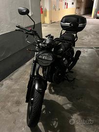 Moto Guzzi V7 IV - 2023 - Nero