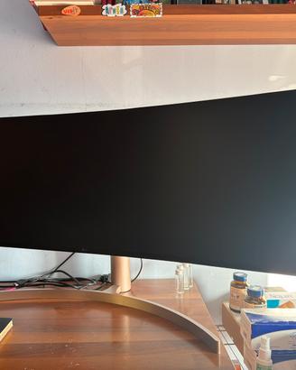 LG 49WL95C-W – Monitor 49” 5K2K Ultrawide Curvo