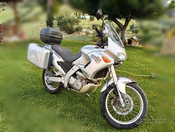 PEGASO 650 1998