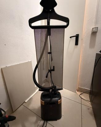 Ferro a vapore verticale Roventa