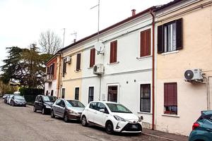 CASA SEMINDIPENDENTE A COPPARO