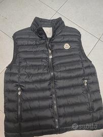 Smanicato moncler