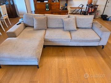 Divano 4 posti con chaise longue