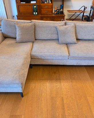 Divano 4 posti con chaise longue
