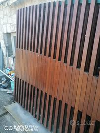 cancello in ferro rivestito in legno