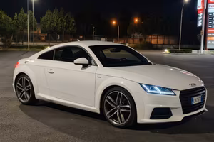 Audi TT MK3 2.0 TDI S-Line