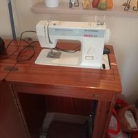 Macchina da cucire Necchi