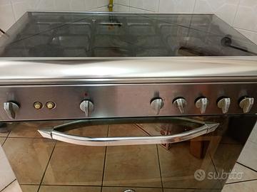 Cucina a gas con forno a gas – 5 fuochi