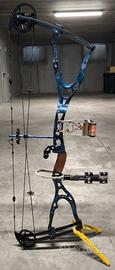 Arco compound Bowtech Commander 2008 60# completo