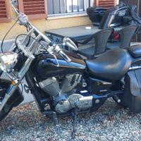 Honda VT 750 Shadow - 2024