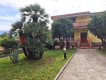 Villa bifamiliare Castel San Giorgio