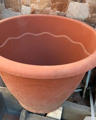 vaso in plastica con sottovaso 