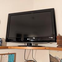 TV 32'' LG modello 32LH3000