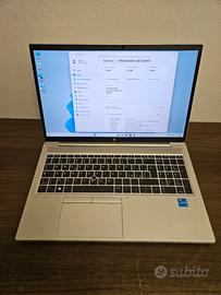 Portatile HP intel i5 11 gen, sottile, usato poco