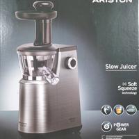 Centrifuga ariston Hotpoint Slow juicer