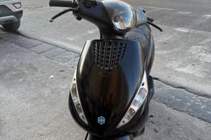 Piaggio Zip 50 Kat