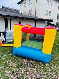 Gonfiabile per festa di compleanno