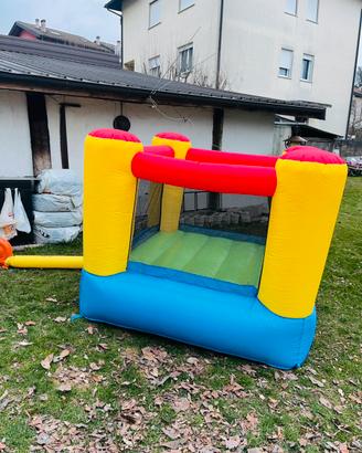 Gonfiabile per festa di compleanno