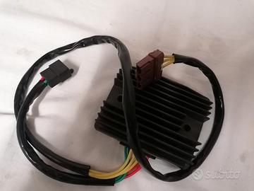 regolatore di tensione