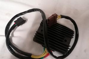 regolatore di tensione