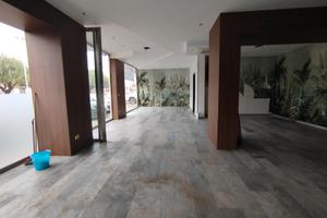 Loale commerciale zona anfiteatro